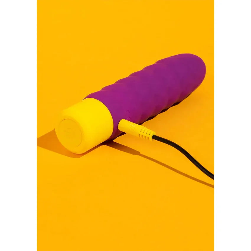 ROMP Beat Waterproof bullet vibrator with 10 modes & silicone love-union.de ROMP Beat Waterproof bullet vibrator with 10 modes & silicone love-union.de