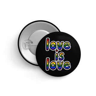 Love is Love Pin – LGBTQ+ Button für Vielfalt, Liebe & Sichtbarkeit (32 mm)
