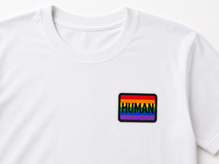 HUMAN Patch – Pride Statement zum Aufbügeln
