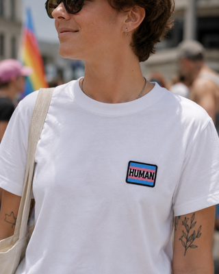 HUMAN Patch – Pride Statement zum Aufbügeln